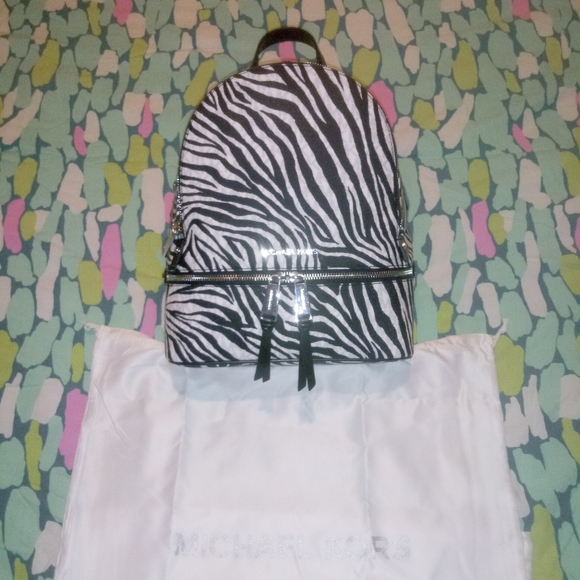 Michael Kors Rhea Zip Medium Backpack - Picture 13 of 16